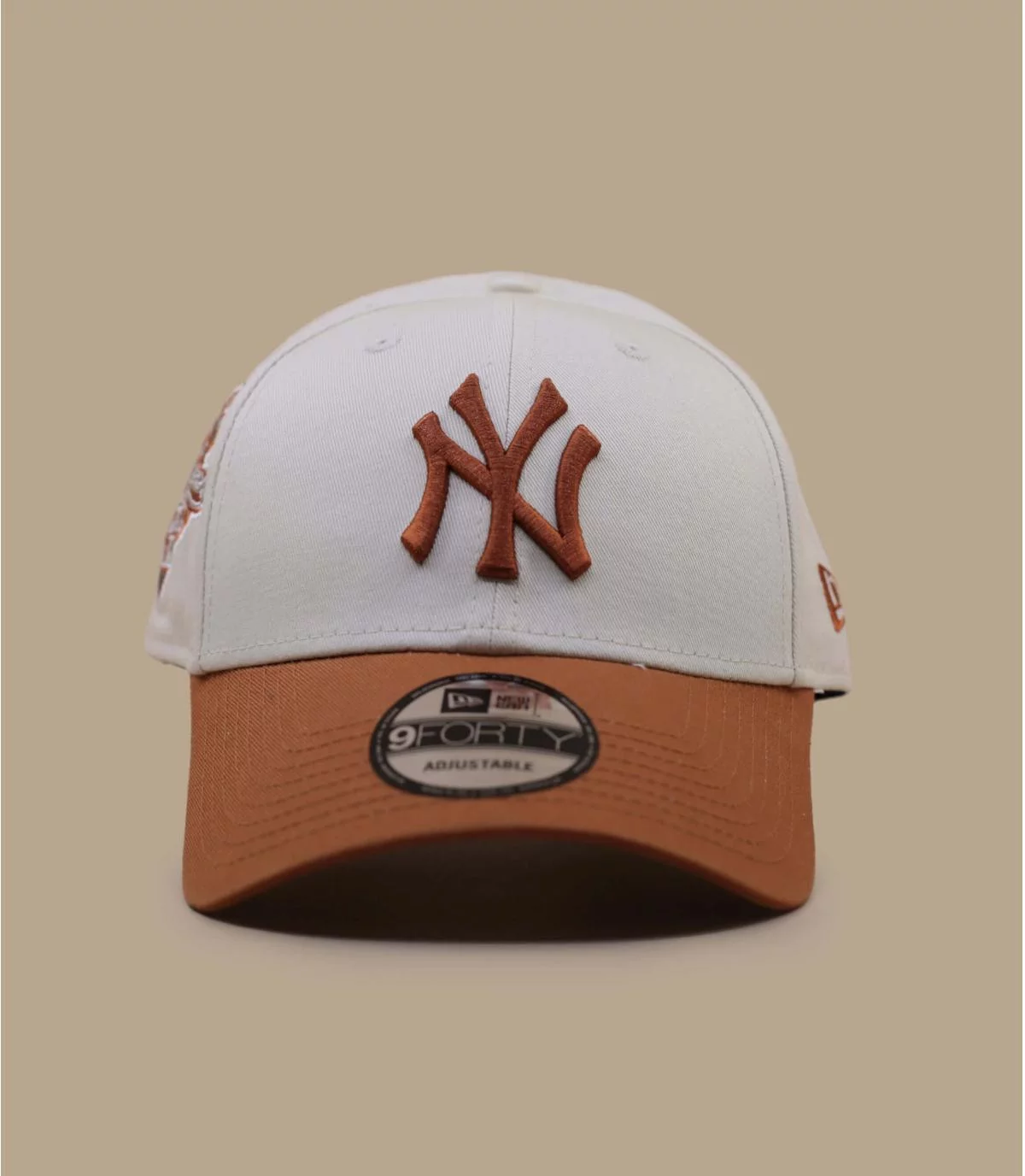 NEW ERA NEW YORK YANKEES WORLD SERIES 2000 TWO TONE EDITION 9FORTY STRAPBACK HAT