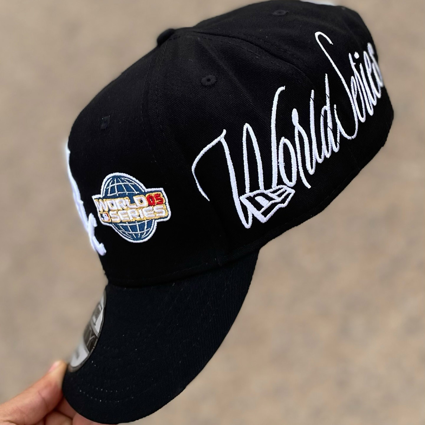 NEW ERA CHICAGO WHITE SOX BLACK HISTORIC WORLD SERIES CHAMPIONS EMBROIDERED CASUAL BASEBALL CAP