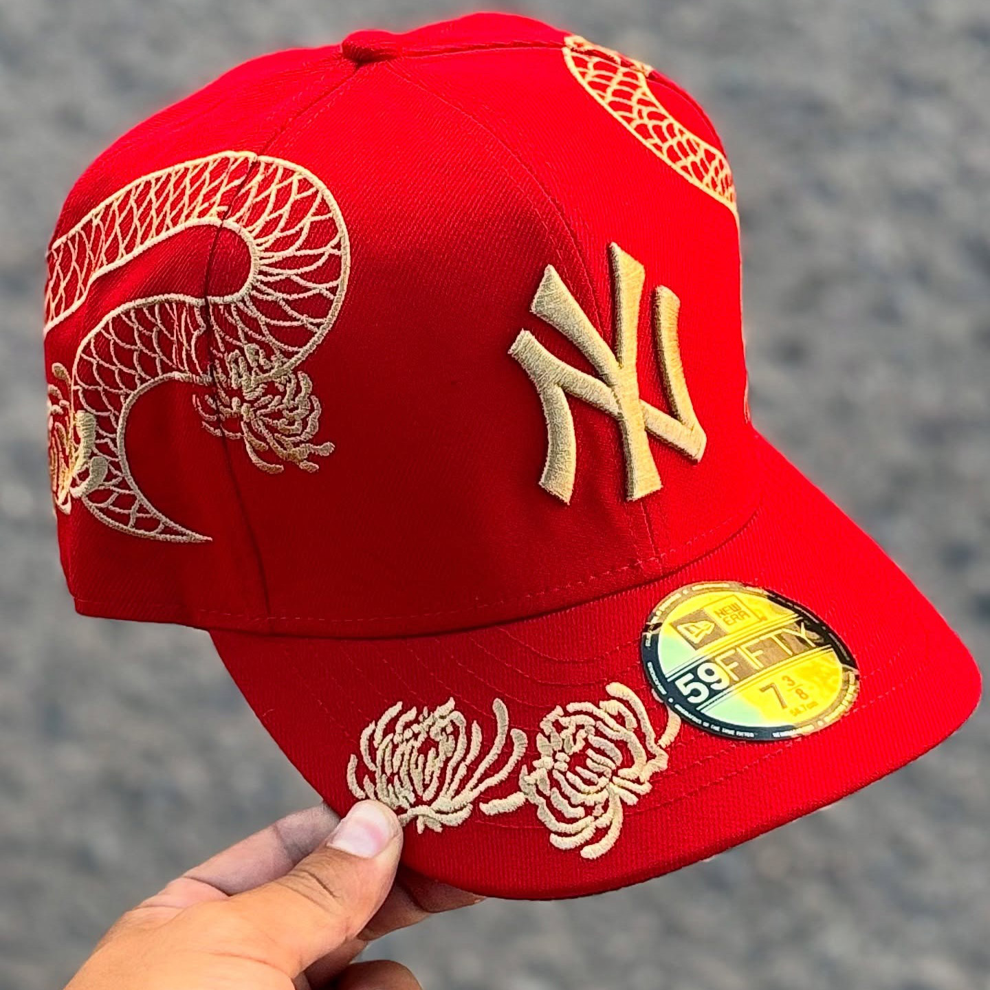 NEW ERA MLB NEW YORK YANKEES YEAR OF THE SNAKE RED EMBROIDERED CASUAL BASEBALL CAP
