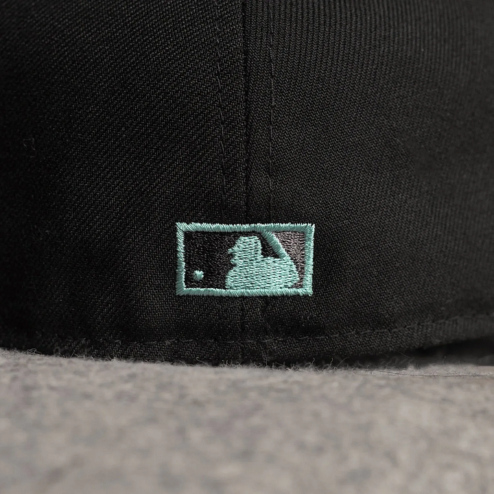 NEW ERA DETROIT TIGERS DETROIT TIGERS ALL STAR GAME 2005 BLACK / MINT UV EMBROIDERED CASUAL BASEBALL CAP