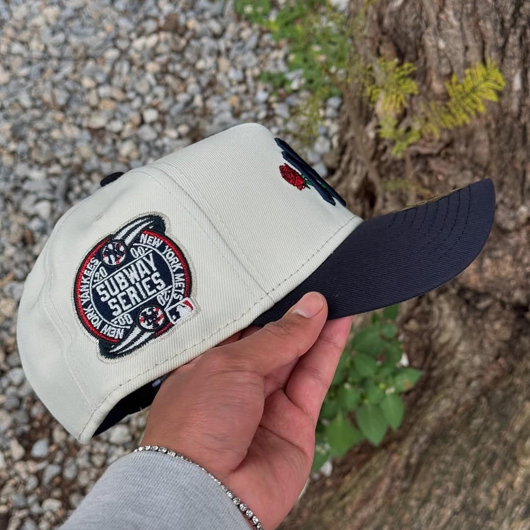 NEW ERA NEW YORK YANKEES SUBWAY SERIES 2000 CREMA EMBROIDERED CASUAL BASEBALL CAP