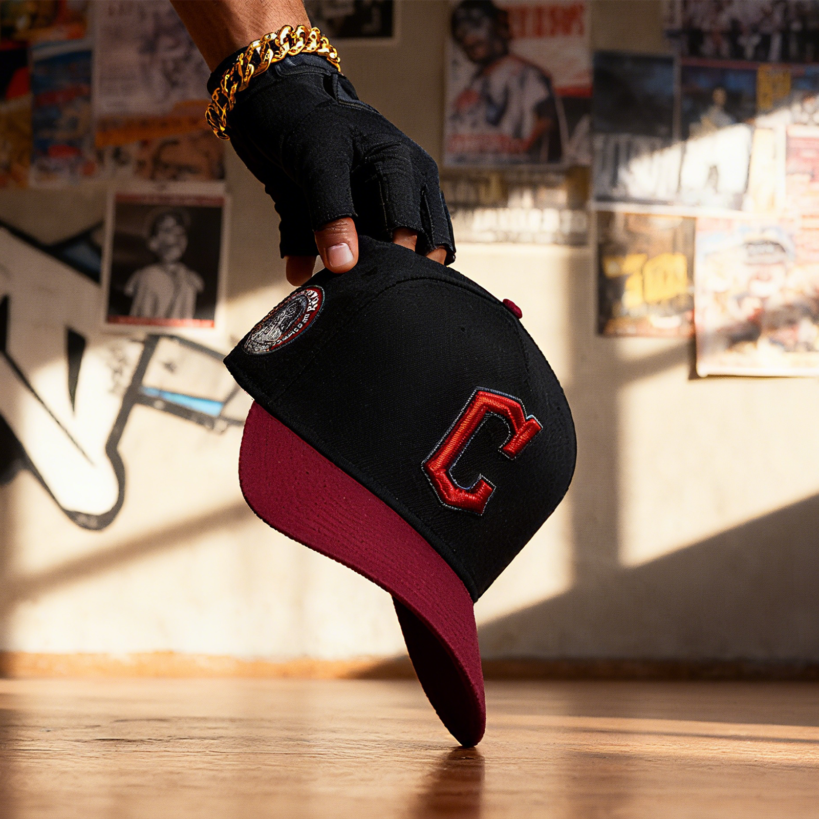 NEW ERA CLEVELAND GUARDIANS CLASSIC TWO TONE EDITION 9FORTY A FRAME SNAPBACK HAT