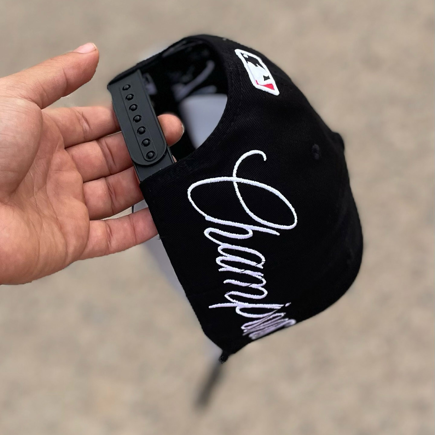 NEW ERA CHICAGO WHITE SOX BLACK HISTORIC WORLD SERIES CHAMPIONS EMBROIDERED CASUAL BASEBALL CAP