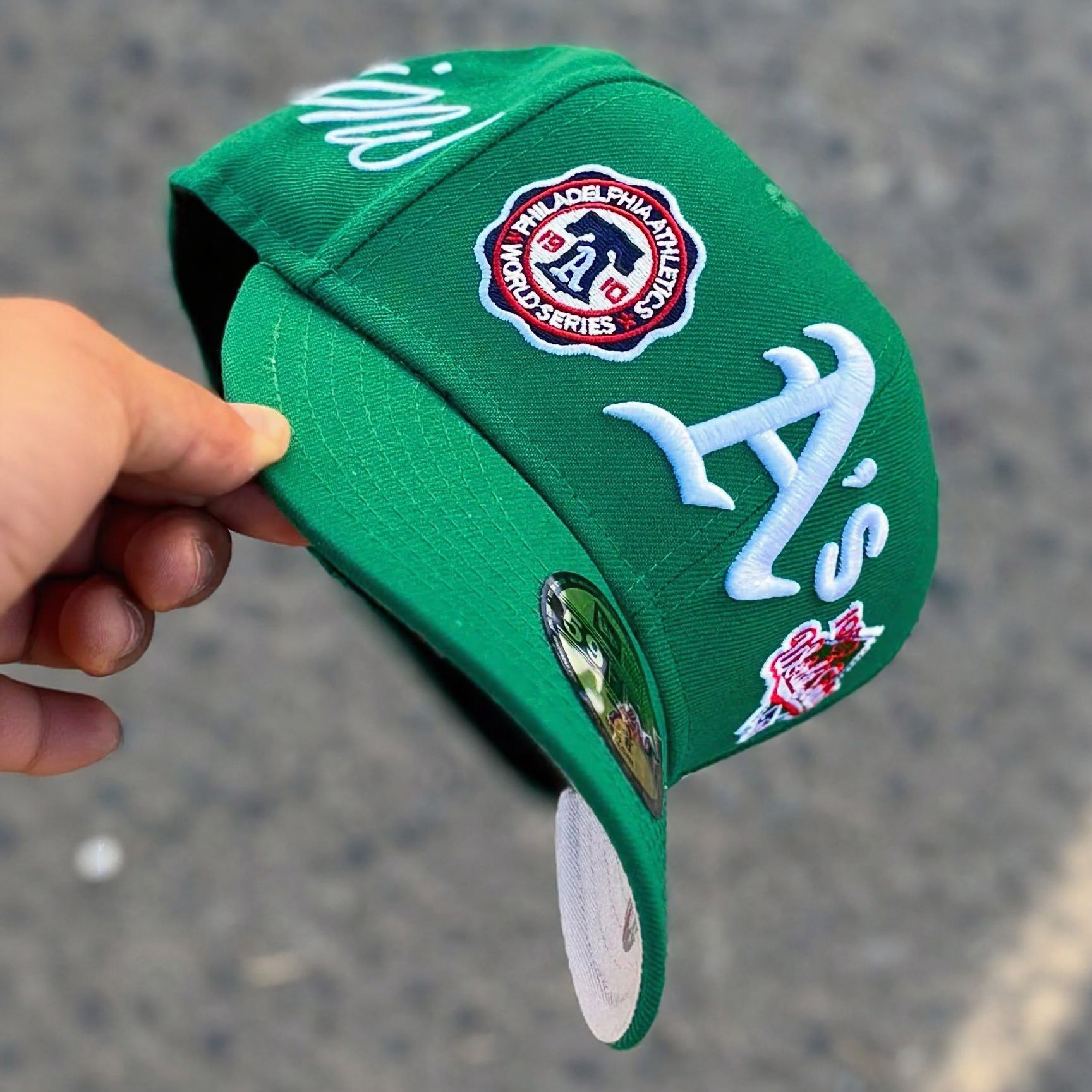 NEW ERA ATHLETICS GREEN HISTORIC WORLD SERIES CHAMPIONS EMBROIDERED CASUAL BASEBALL CAP