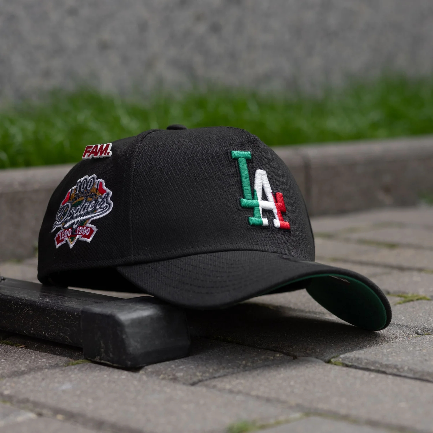 NEW ERA 9FORTY A-FRAME LOS ANGELES DODGERS 100TH ANNIVERSARY BLACK / KELLY GREEN UV SNAPBACK