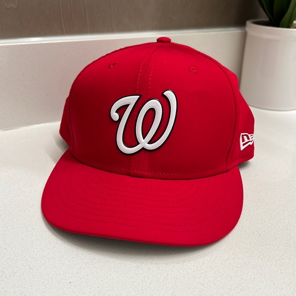 NEW ERA WASHINGTON NATIONALS FANATICS 2019 WORLD SERIES PATCH SNAPBACK HAT - RED