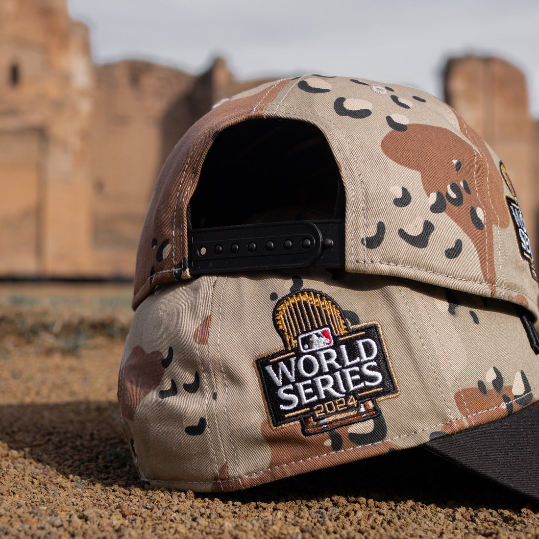 EXCLUSIVE 9FORTY A-FRAME NEW YORK YANKEES 2024 WORLD SERIES DESERT CAMO – NEW ERA CAP