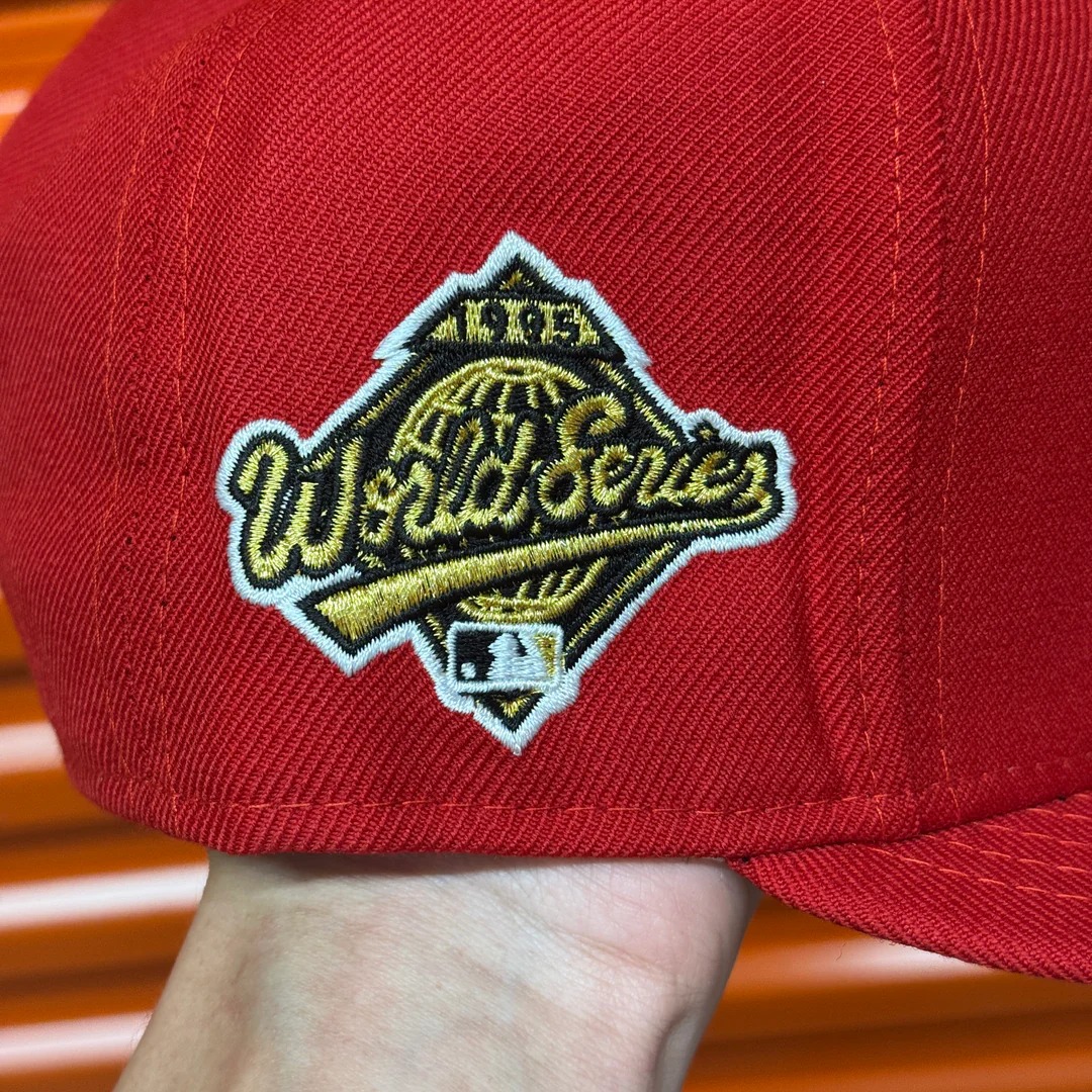 NEW ERA WOOL RED NAVY CHIEF WAHOO BANNED CLEVELAND INDIANS GUARDIANS 1995 WORLD SERIES 59 FITTED HAT CAP RARE GREY UV