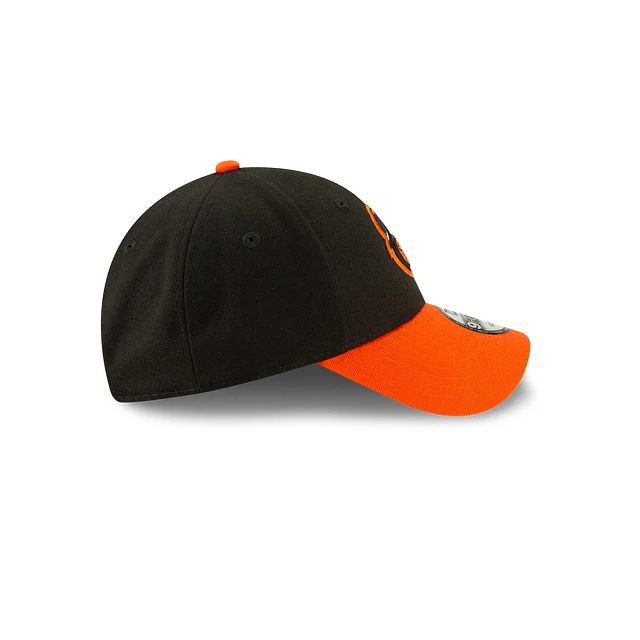NEW ERA BALTIMORE ORIOLES NEW ERA BLACK MASTER LOGO 950 SNAPBACK HAT. BLACK & ORANGE