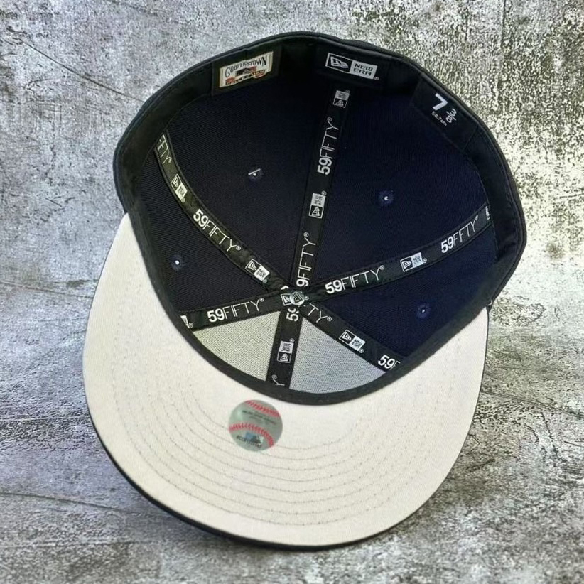 NEW ERA 5950 DETROIT TIGERS NAVY EMBROIDERED CASUAL BASEBALL CAP