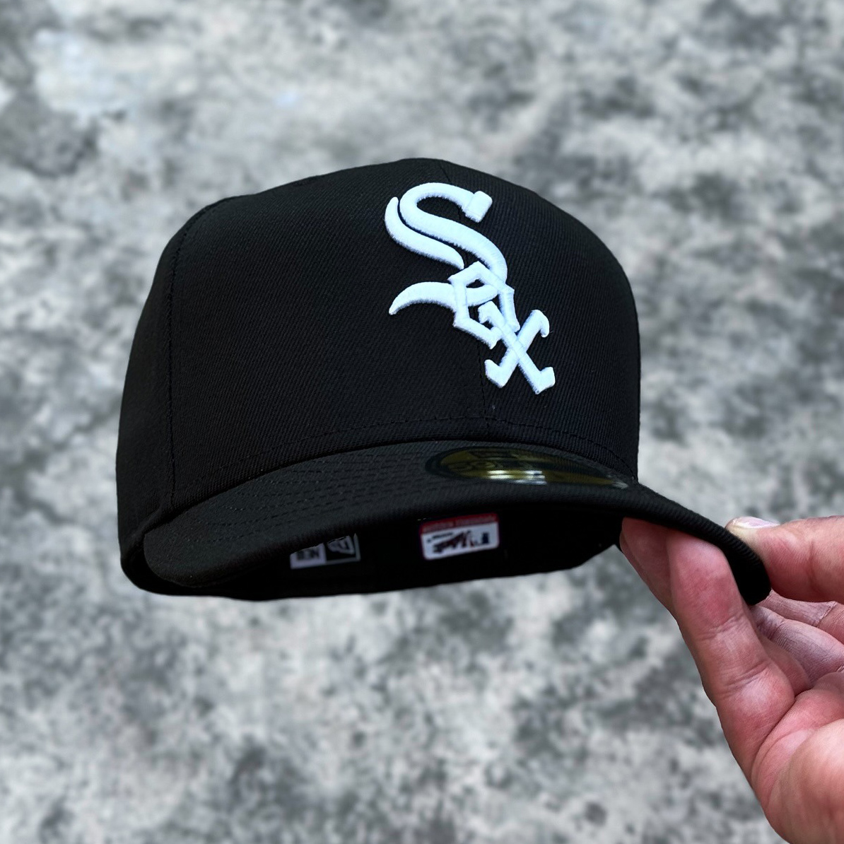 NEW ERA CHICAGO WHITE SOX SCRIPT EMBROIDERED CASUAL BASEBALL CAP