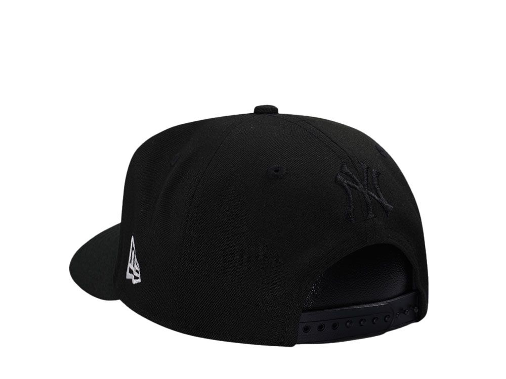 NEW ERA NEW YORK YANKEES ROSES BLACK EDITION 9FIFTY A FRAME SNAPBACK HAT