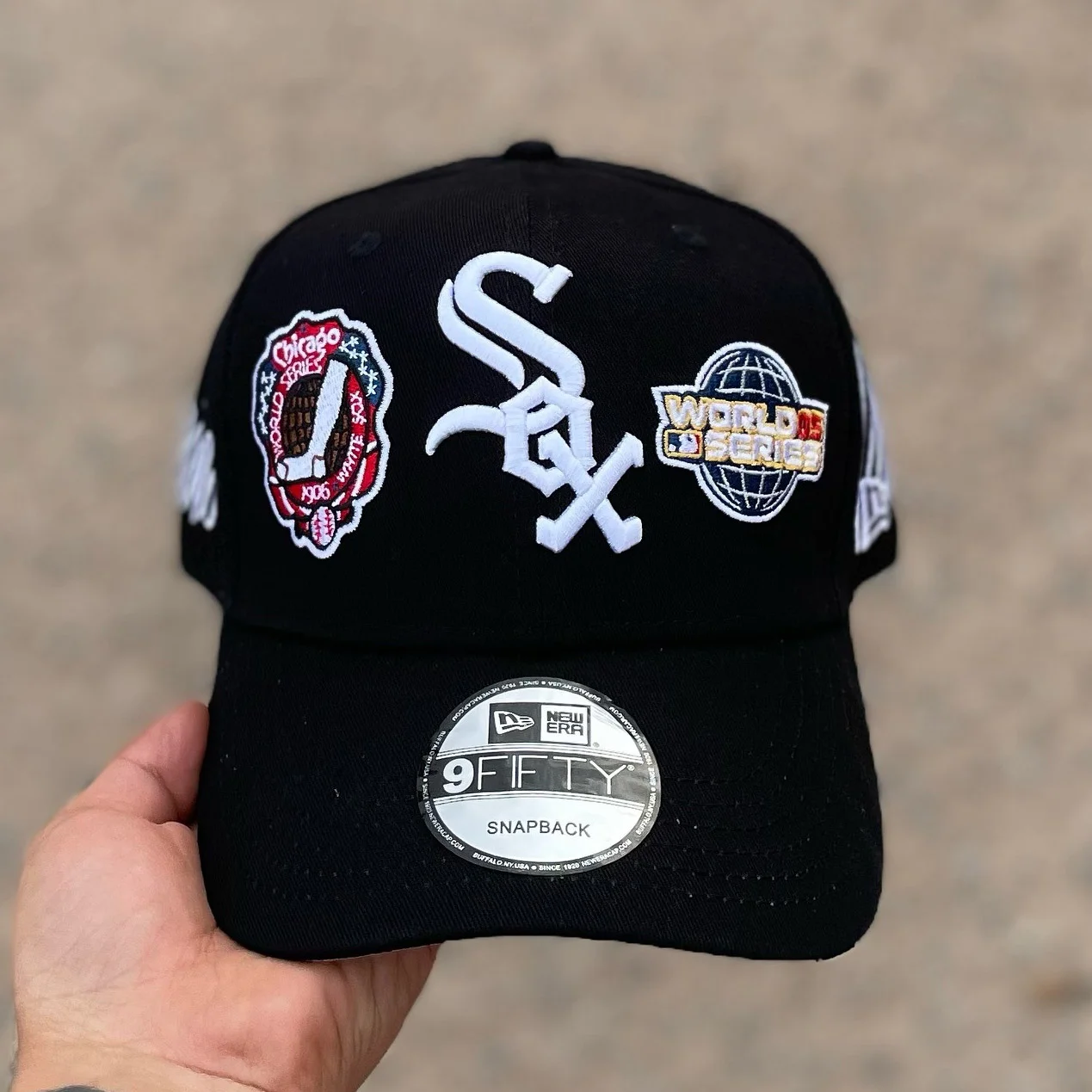 NEW ERA CHICAGO WHITE SOX BLACK HISTORIC WORLD SERIES CHAMPIONS EMBROIDERED CASUAL BASEBALL CAP