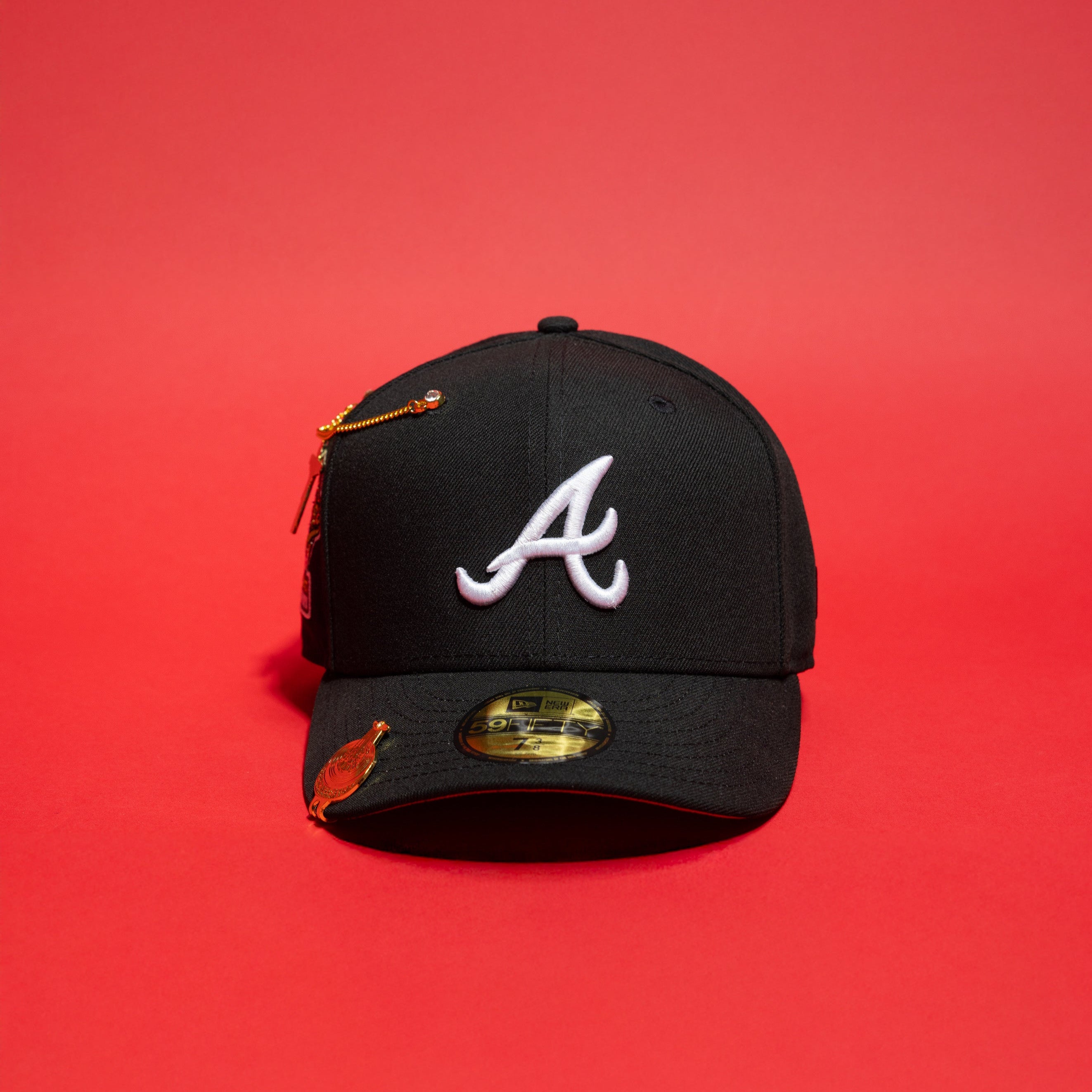 NEW ERA 59FIFTY BLACK ATLANTA BRAVES W/ 1995 WORLD SERIES SIDE PATCH