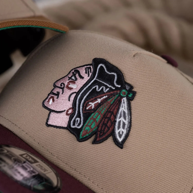 NEW ERA 9FORTY A-FRAME NHL CHICAGO BLACKHAWKS TOMAHAWKS TWO TONE / KELLY GREEN UV SNAPBACK
