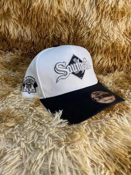 NEW ERA CHICAGO WHITE SOX KOMISKI PARK SOUTH AREA CHROME TWO-COLOR 9FORTY A-FRAME BASEBALL CAP