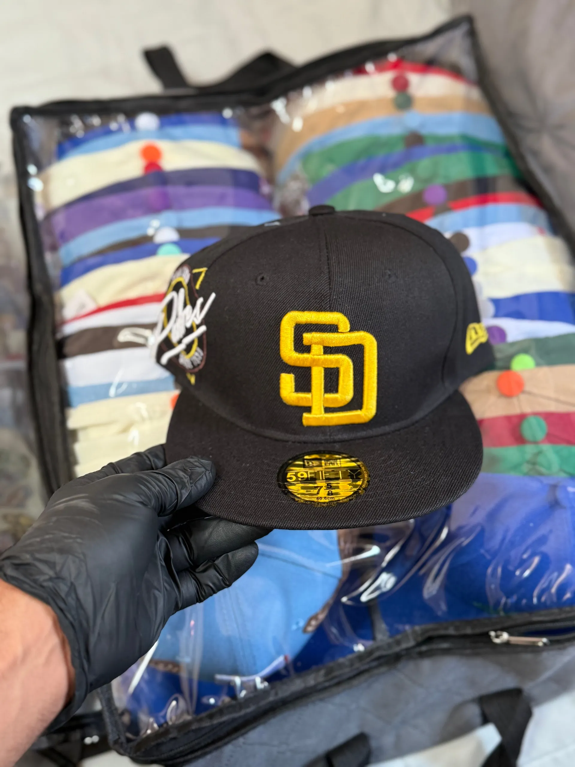 NEW ERA SAN DIEGO PADRES BLACK NEON EMBROIDERED CASUAL BASEBALL CAP