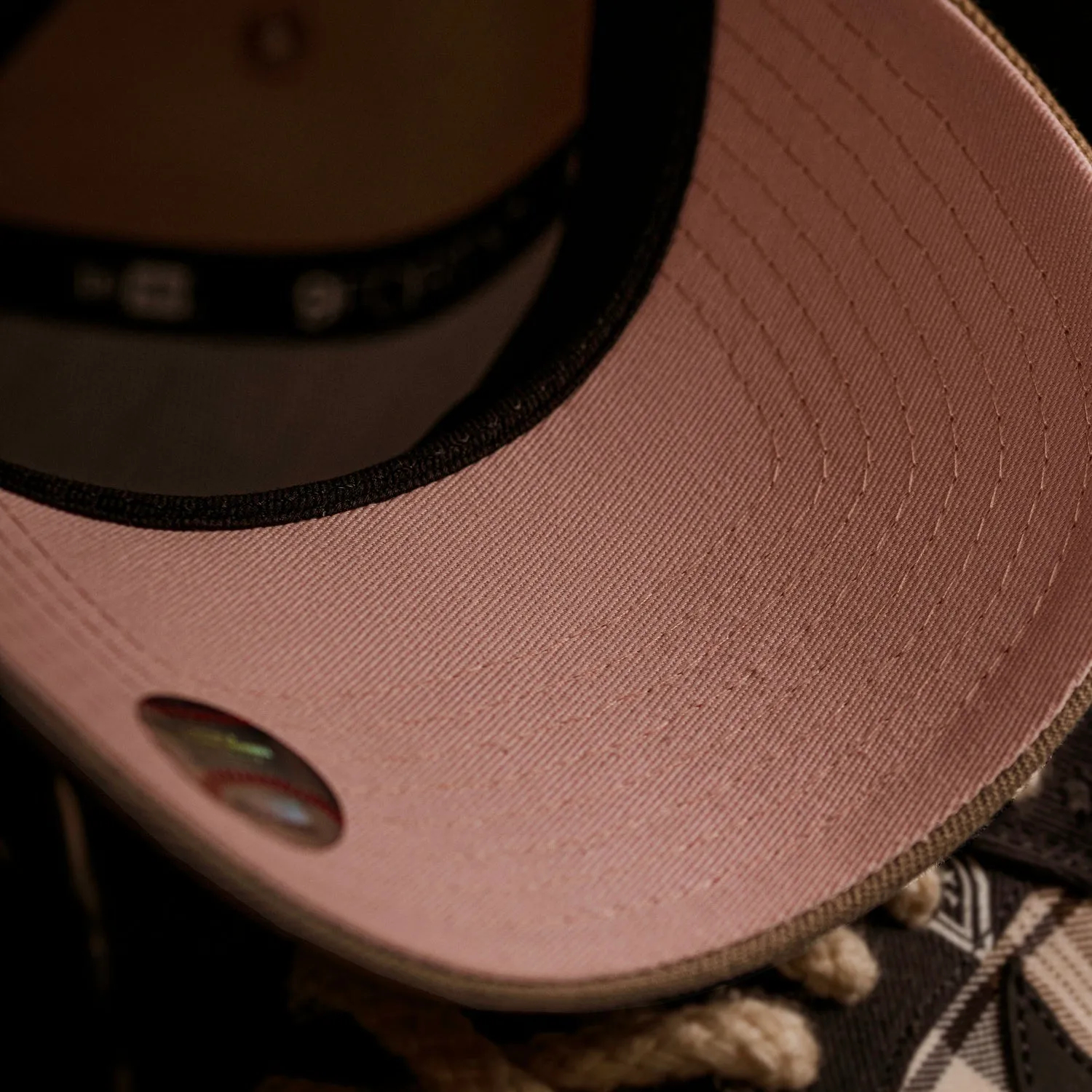 NEW ERA 9FORTY A-FRAME MLB LOS ANGELES DODGERS ITFDB CAMEL/ PINK UV SNAPBACK