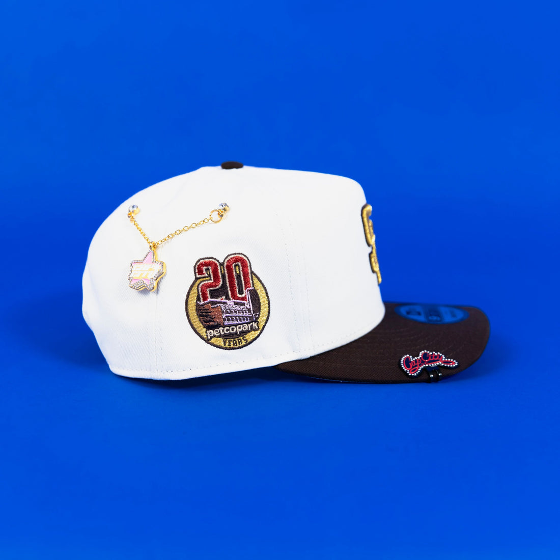 NEW ERA EXCLUSIVE 9FIFTY A-FRAME CHROME/ BROWN SAN DIEGO PADRES SNAPBACK W/ PETCO PARK SIDE PATCH