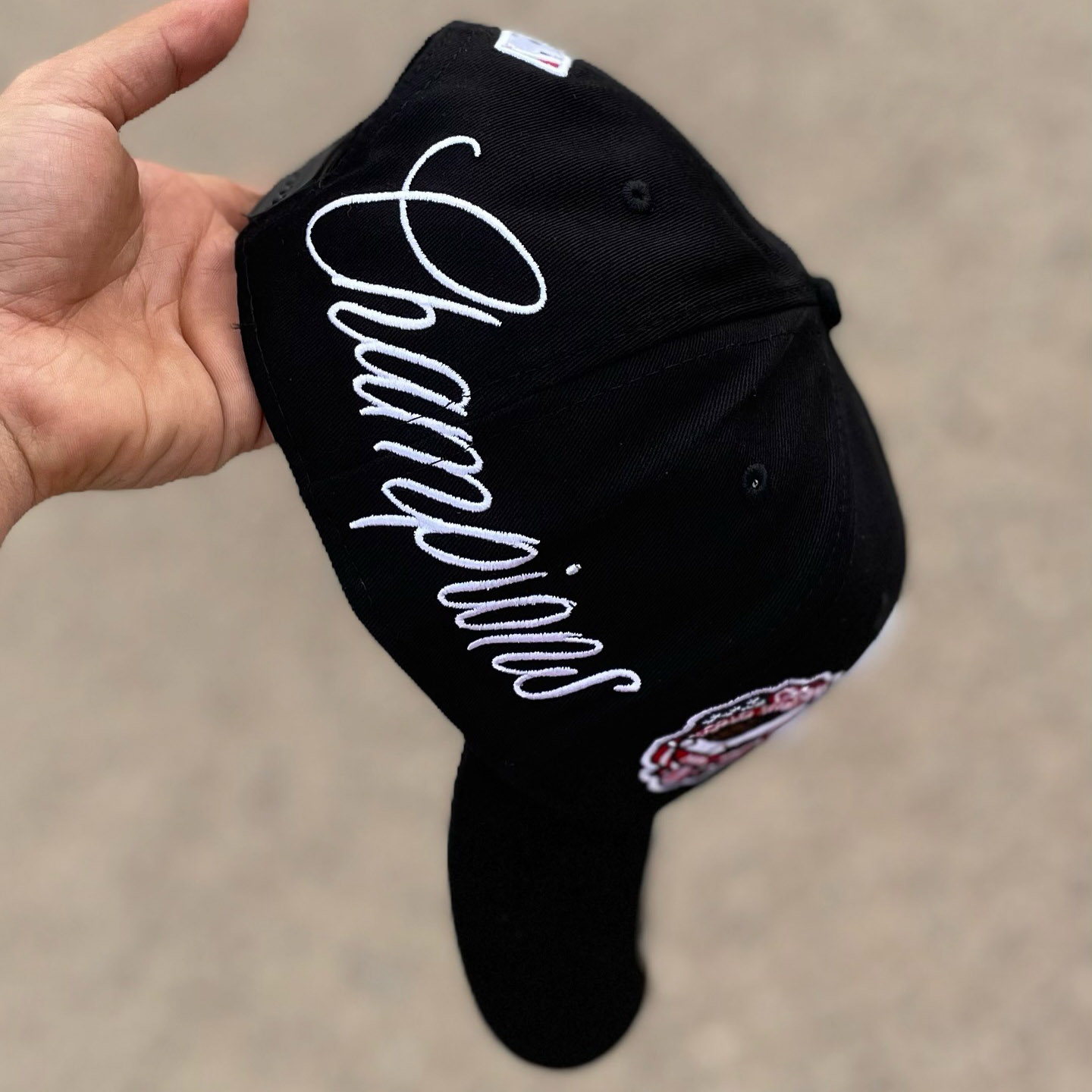 NEW ERA CHICAGO WHITE SOX BLACK HISTORIC WORLD SERIES CHAMPIONS EMBROIDERED CASUAL BASEBALL CAP