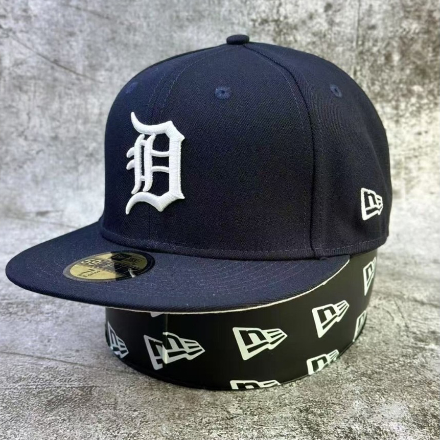 NEW ERA 5950 DETROIT TIGERS NAVY EMBROIDERED CASUAL BASEBALL CAP