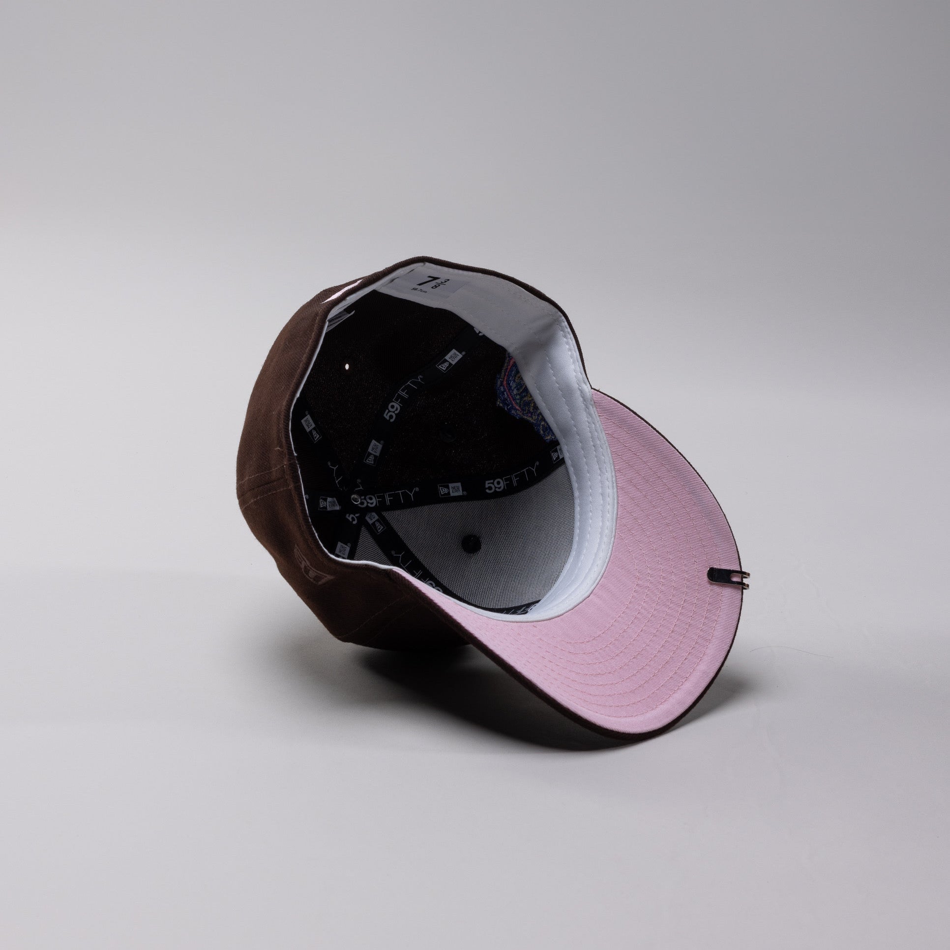 NEW ERA 59FIFTY BROWN ATLANTA BRAVES W/ 1992 WORLD SERIES SIDE PATCH