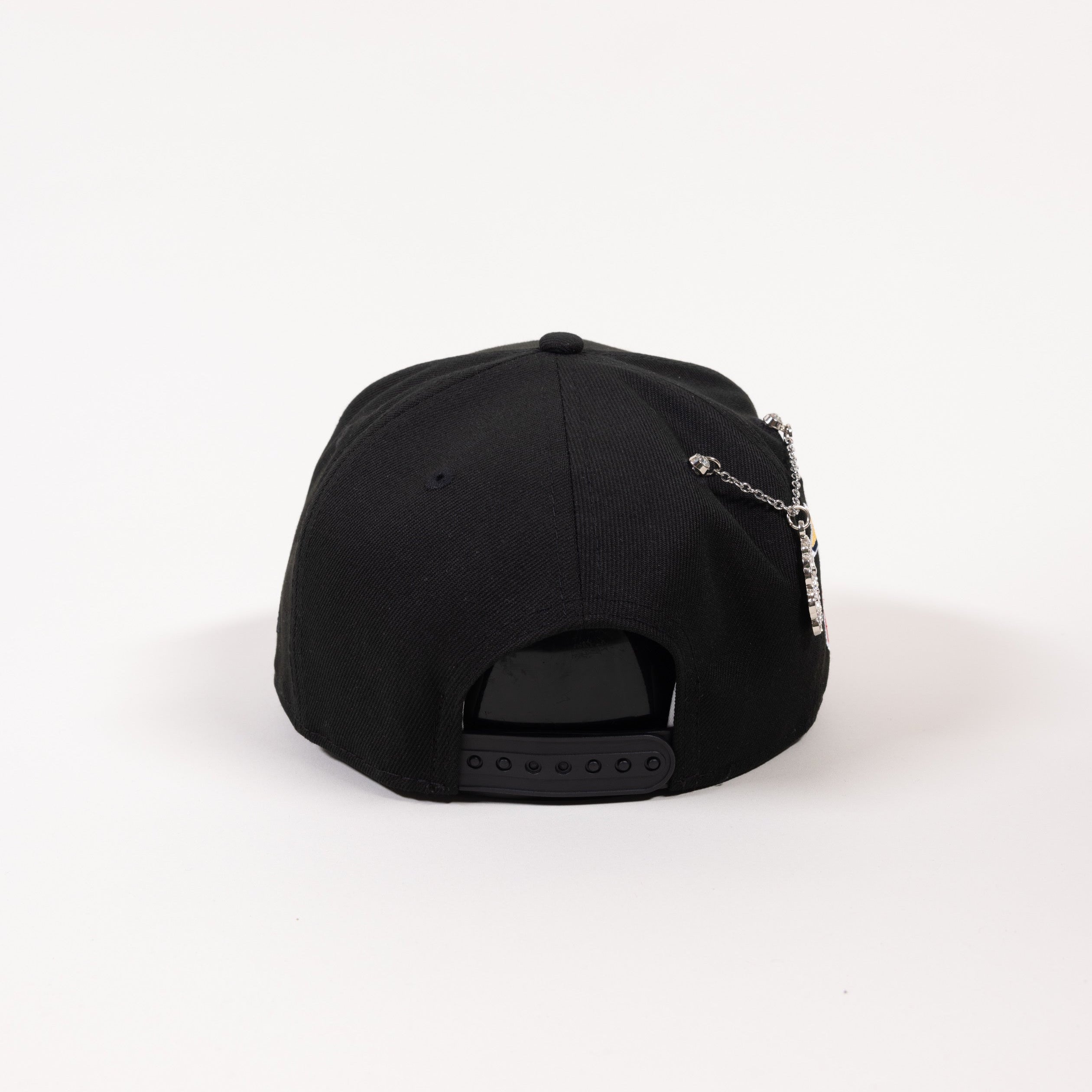 NEW ERA EXCLUSIVE 9FIFTY A-FRAME BLACK ATLANTA BRAVES SNAPBACK W/ 2000 ALL STAR GAME SIDE PATCH