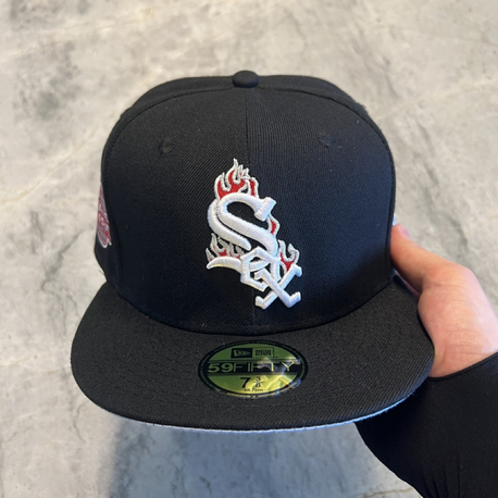 NEW ERA CHICAGO WHITE SOX BLACK 2005 WORLD SERIES TEAM EMBROIDERED CASUAL BASEBALL CAP