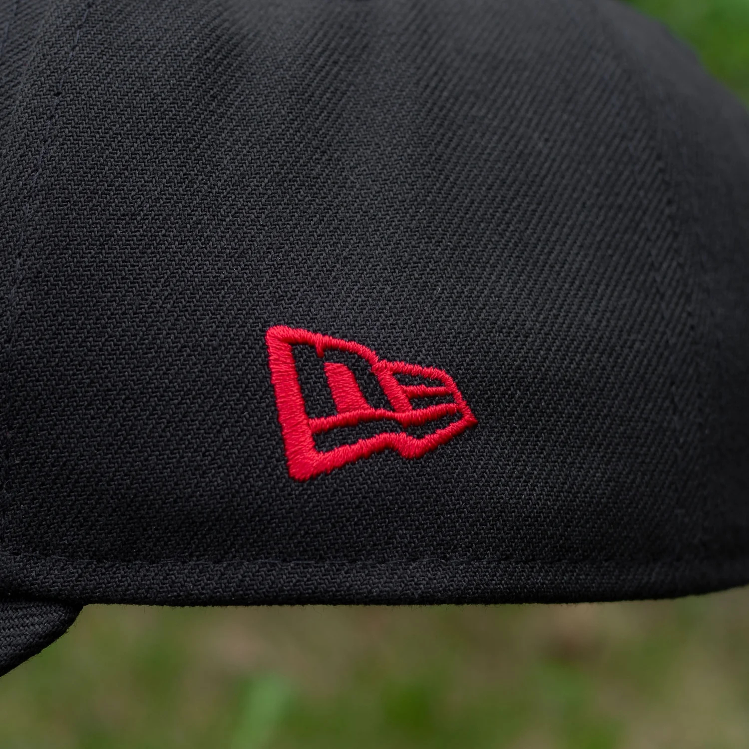 NEW ERA 9FORTY A-FRAME LOS ANGELES DODGERS ROSES BLACK / SCARLET UV SNAPBACK CA