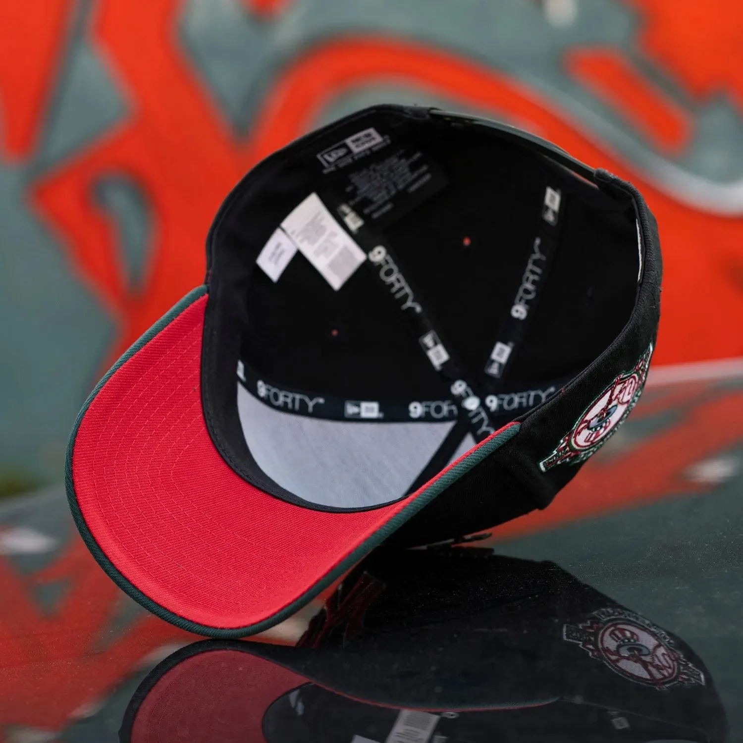 NEW ERA 9FORTY A-FRAME NEW YORK YANKEES 100TH ANNIVERSARY TWO TONE / SCARLET UV SNAPBACK