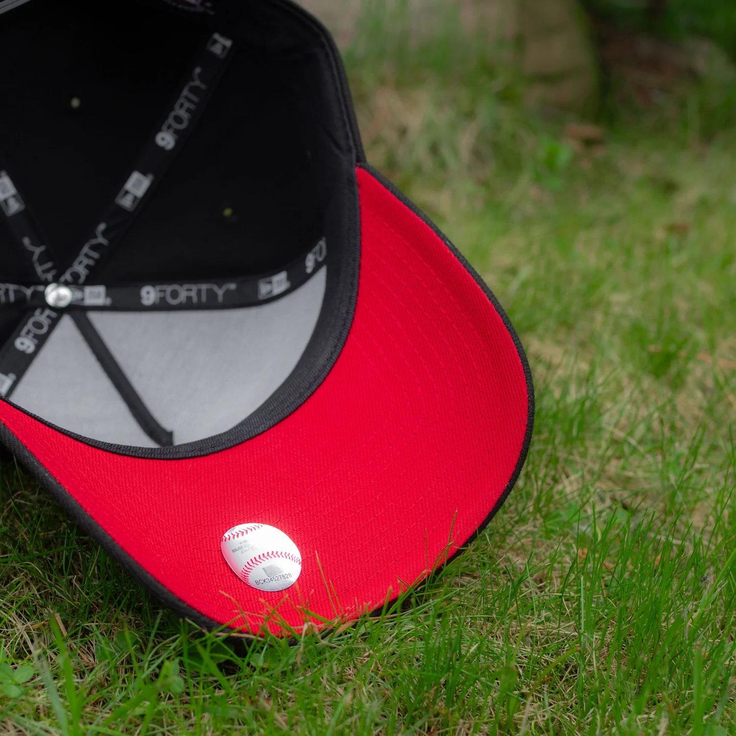 NEW ERA 9FORTY A-FRAME LOS ANGELES DODGERS ROSES BLACK / SCARLET UV SNAPBACK CA