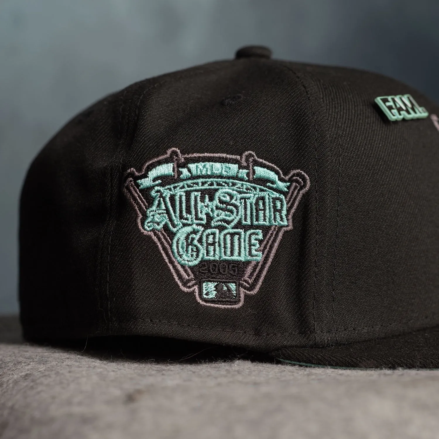 NEW ERA DETROIT TIGERS DETROIT TIGERS ALL STAR GAME 2005 BLACK / MINT UV EMBROIDERED CASUAL BASEBALL CAP