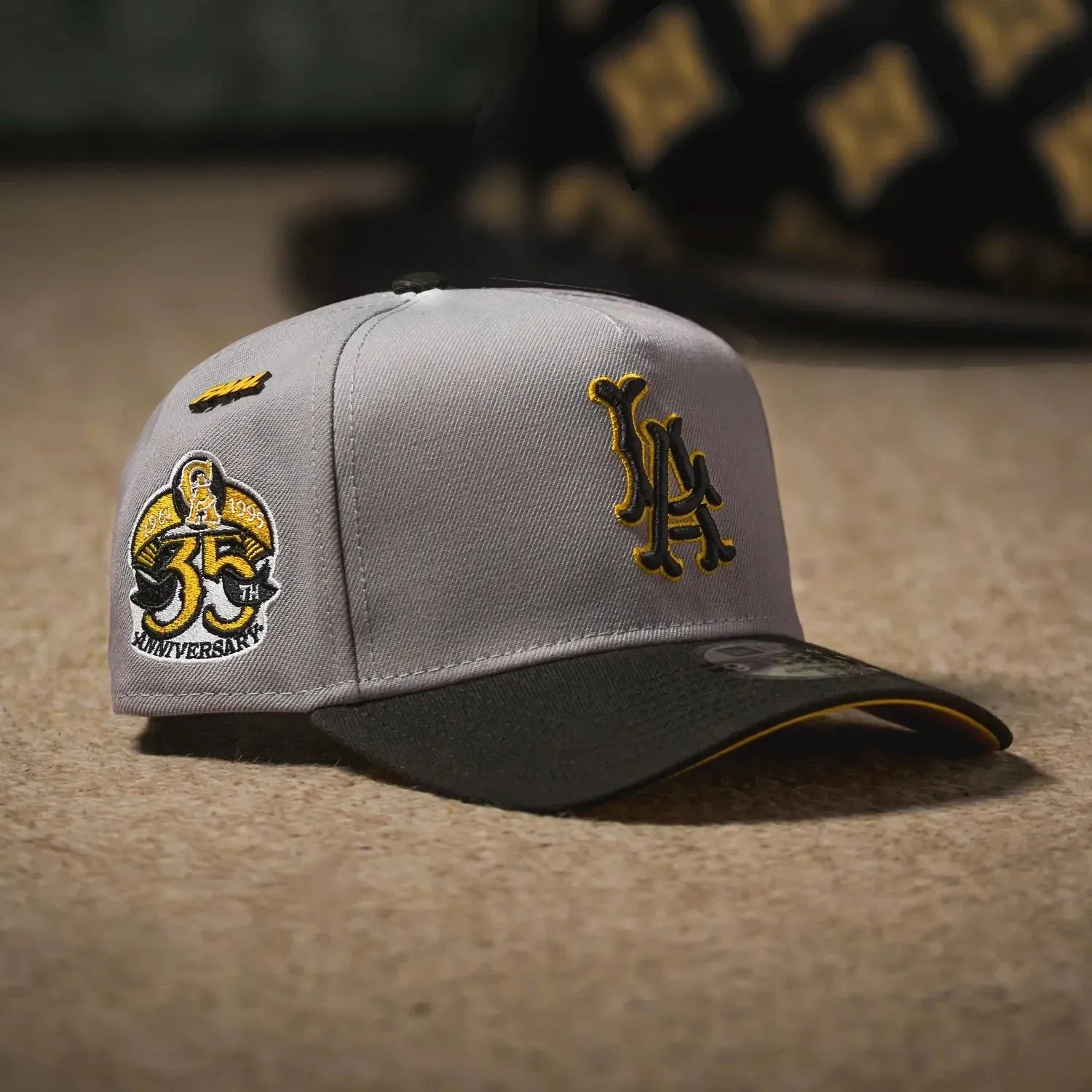 NEW ERA 9FORTY LOS ANGELES ANGELS 35TH ANNIVERSARY EDITION BICOLOR/YELLOW UV
