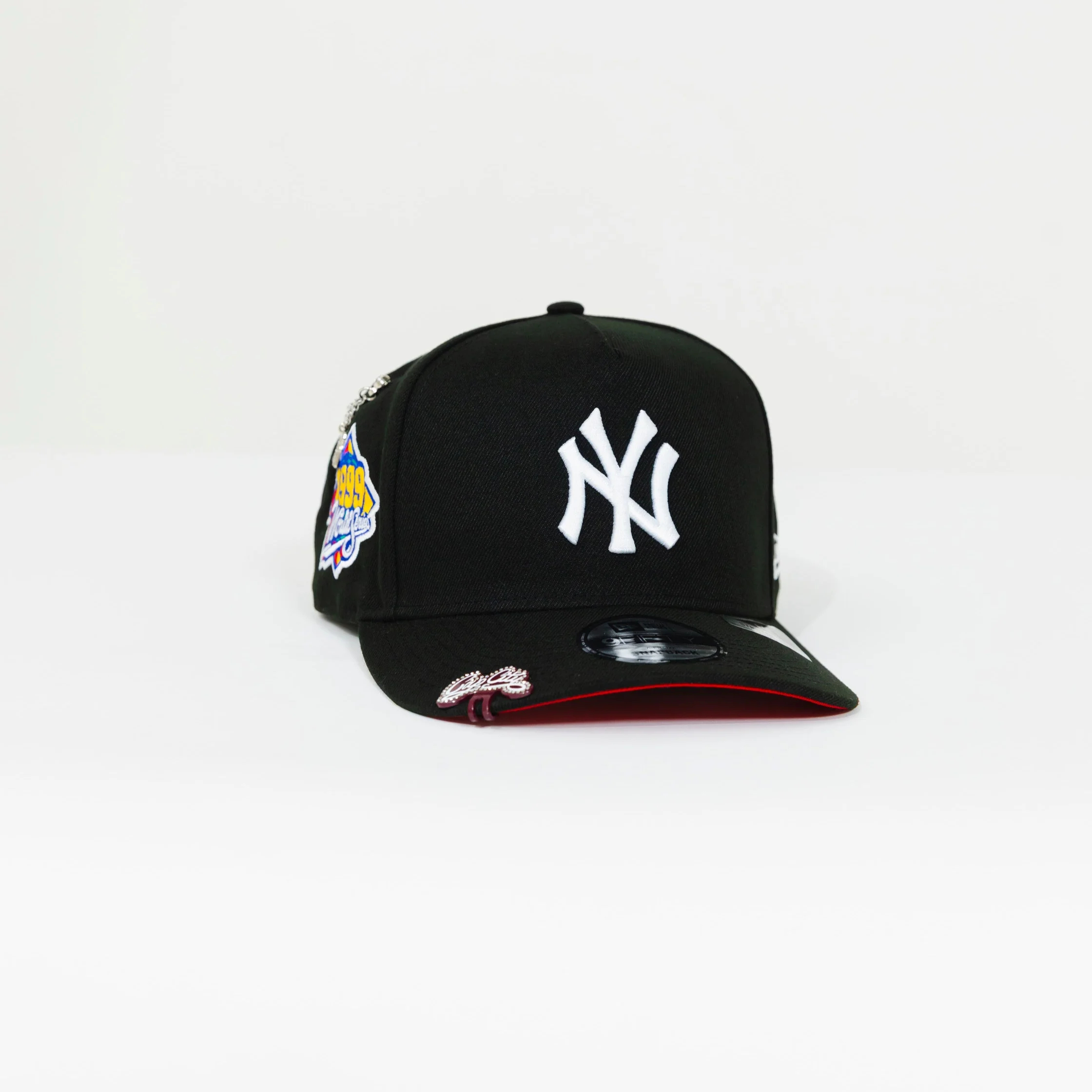 NEW ERA EXCLUSIVE 9FIFTY A-FRAME BLACK NEW YORK YANKEES SNAPBACK W/ 1999 WORLD SERIES SIDE PATCH