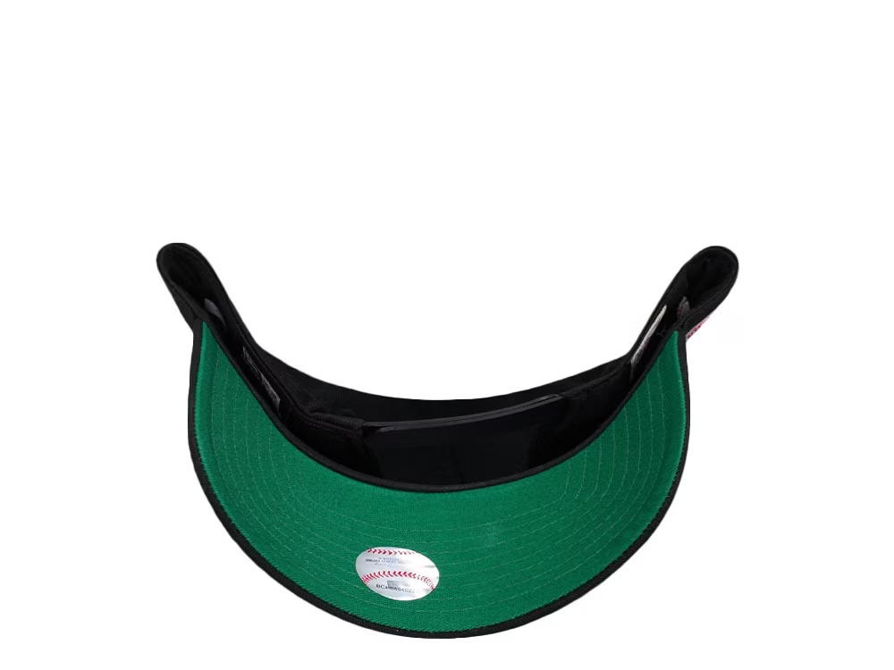 NEW ERA NEW YORK YANKEES WORLD SERIES 1999 LIQUID TITANIUM EDITION 9FORTY A FRAME SNAPBACK CAP