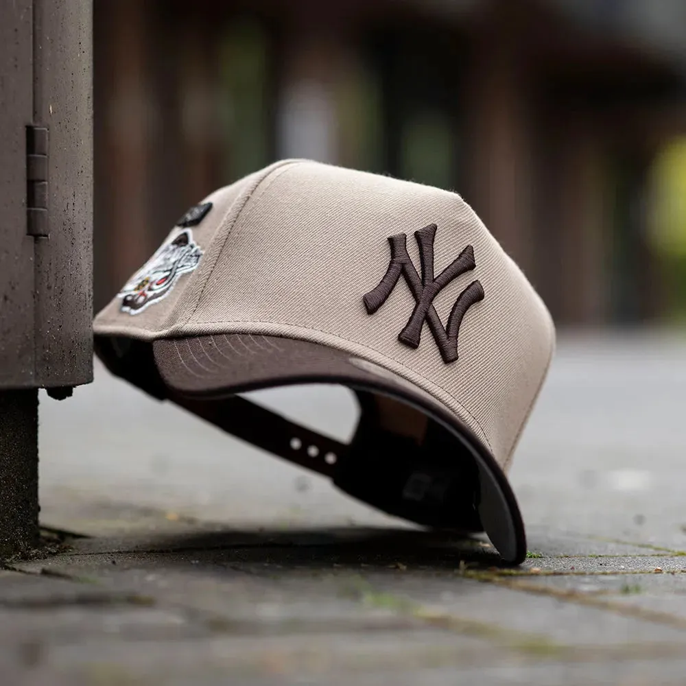 NEW ERA 9FORTY A-FRAME MLB NEW YORK YANKEES WORLD SERIES 1998 TWO TONE / GREY UV SNAPBACK