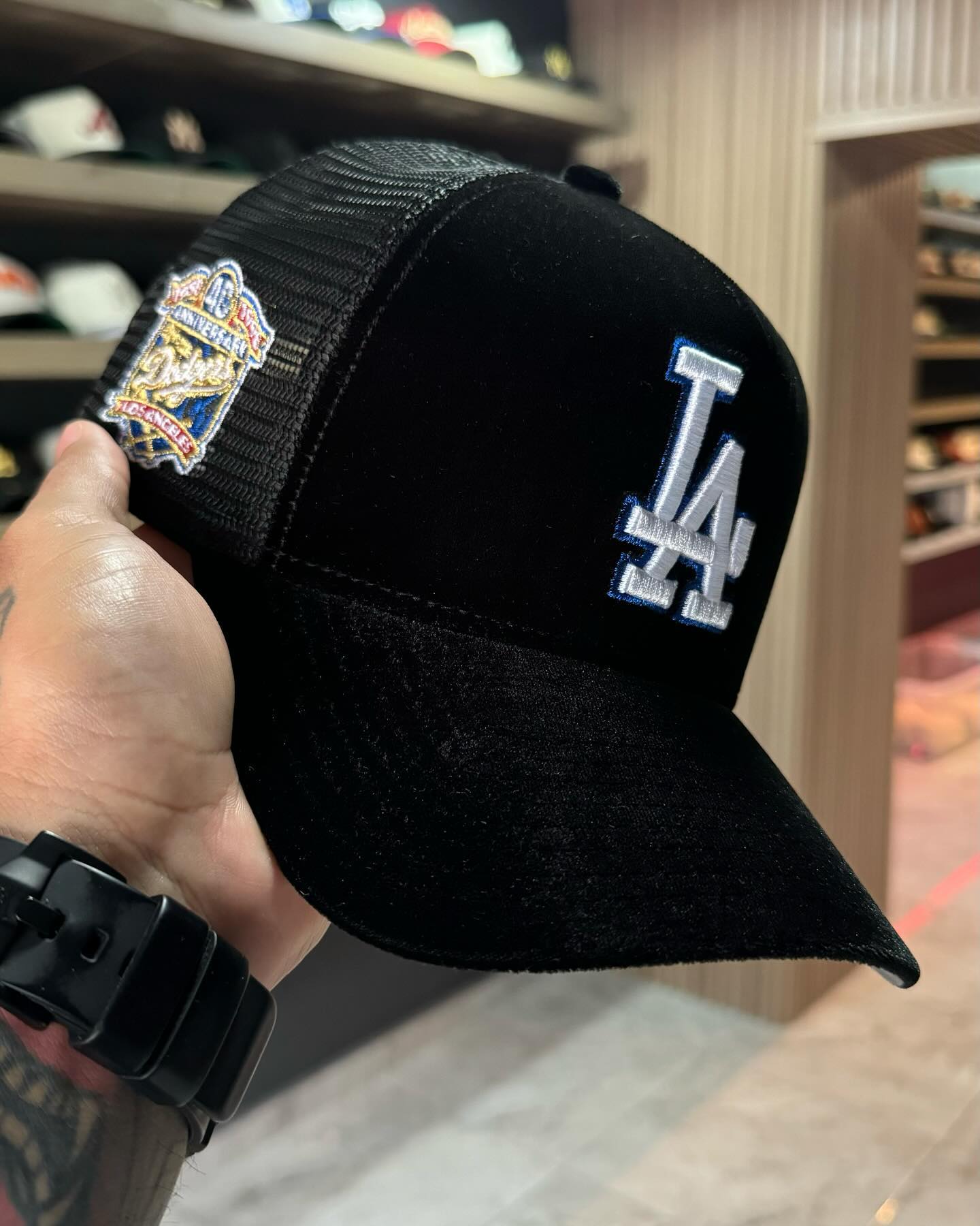 NEW ERA MLB LOS ANGELES DODGERS EMBROIDERED ALL BLACK BASEBALL CAP