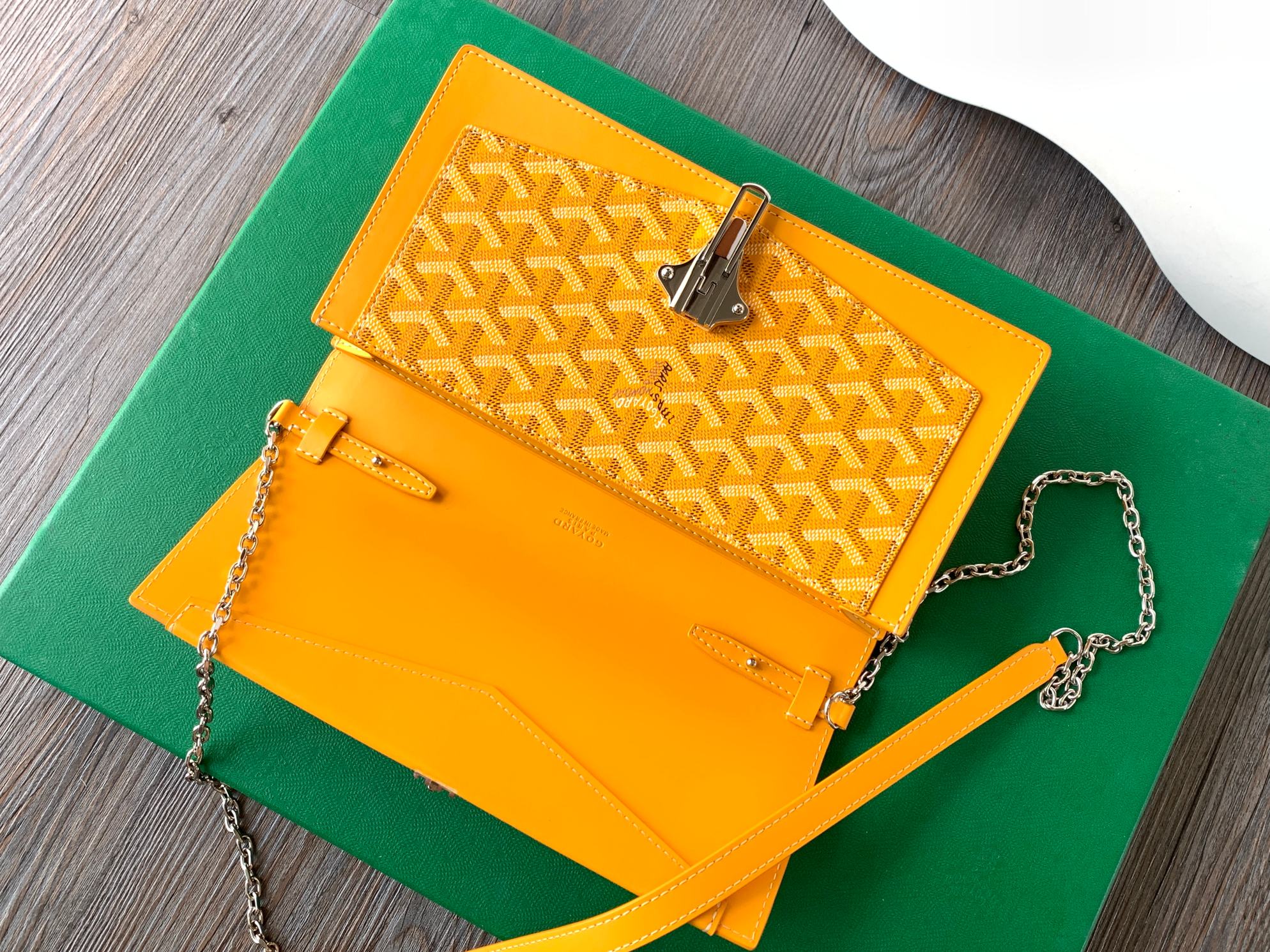 Goyard Duchesse Marie-Caroline 1100 (yellow)