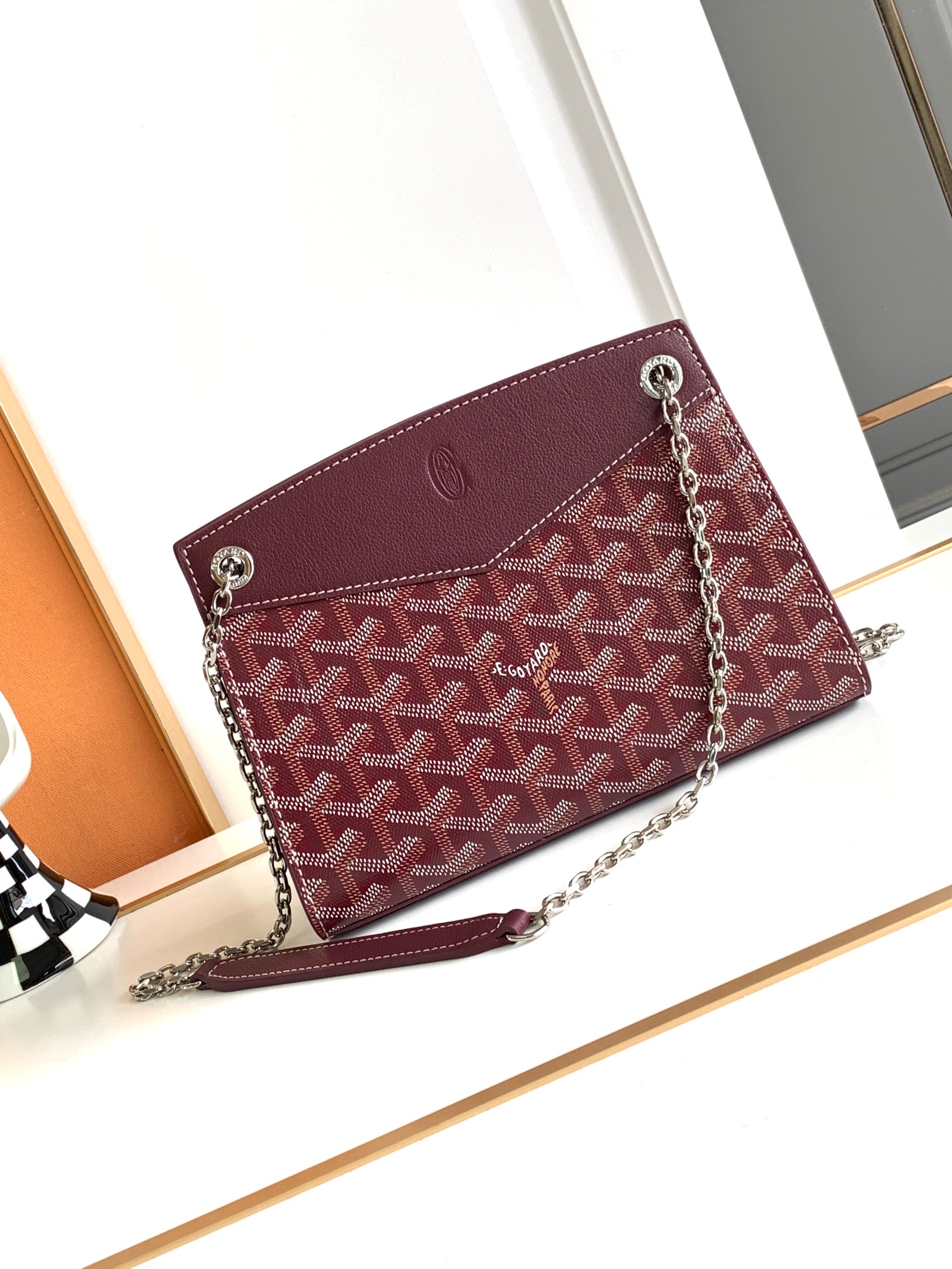 Goyard Rouette 8819 (red)