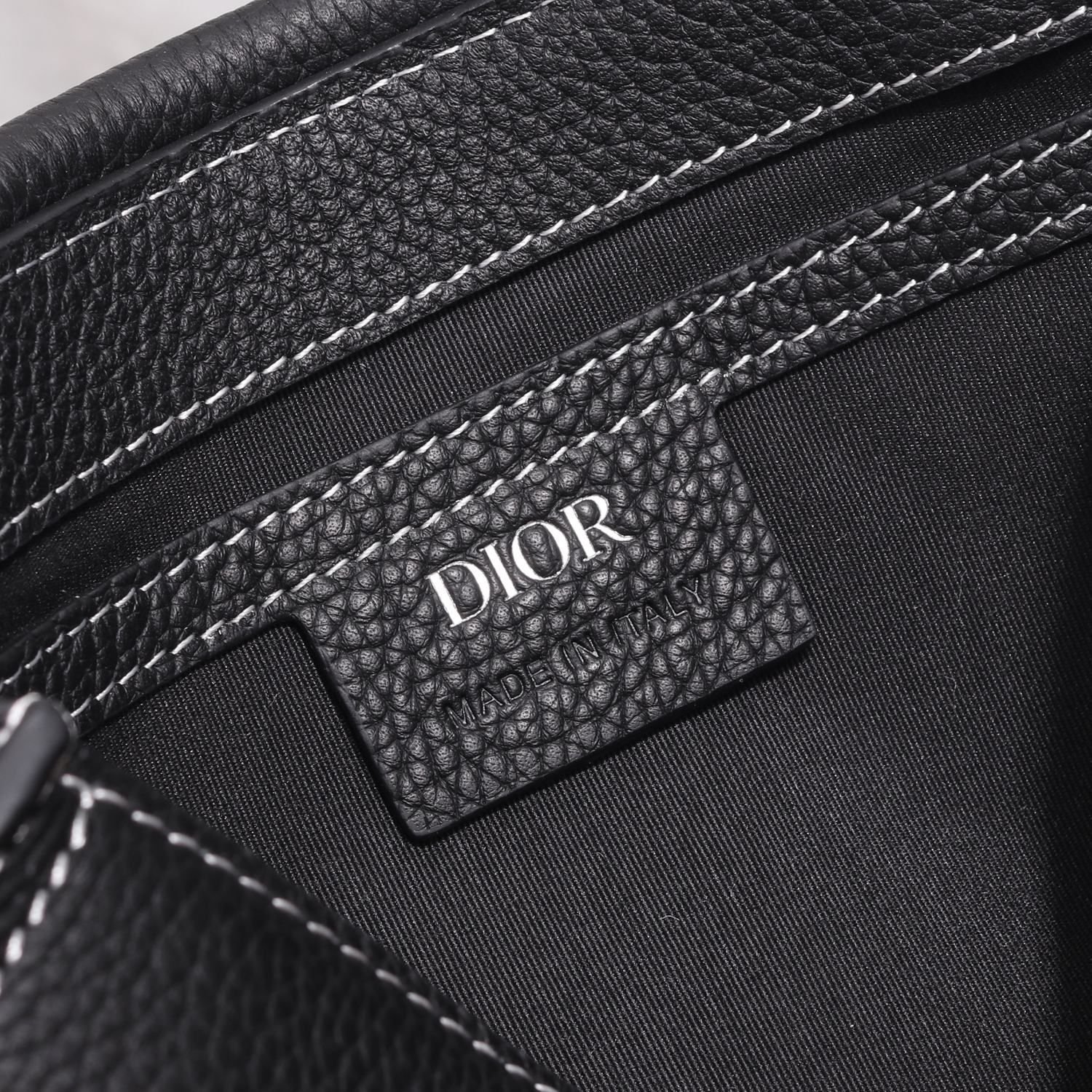 Túi Xách Nam Dior Oblique Màu Đen  80015