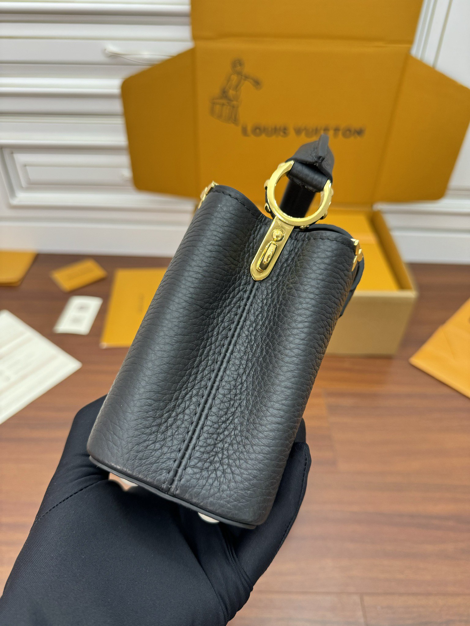 Túi xách Sac Capucines Mini    M56669