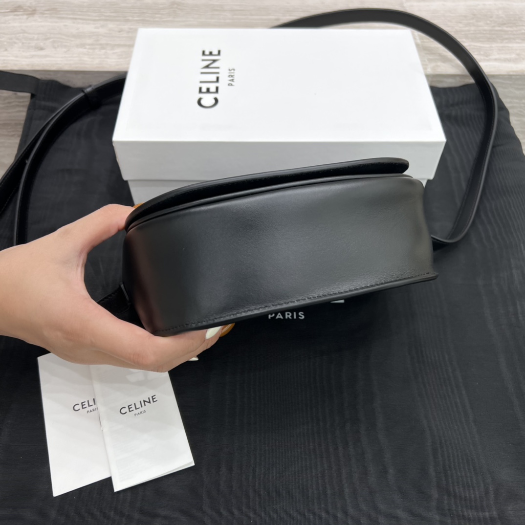 T&uacute;i X&aacute;ch Nữ Folco Cuir Triomphe 198263 M&agrave;u Đen 