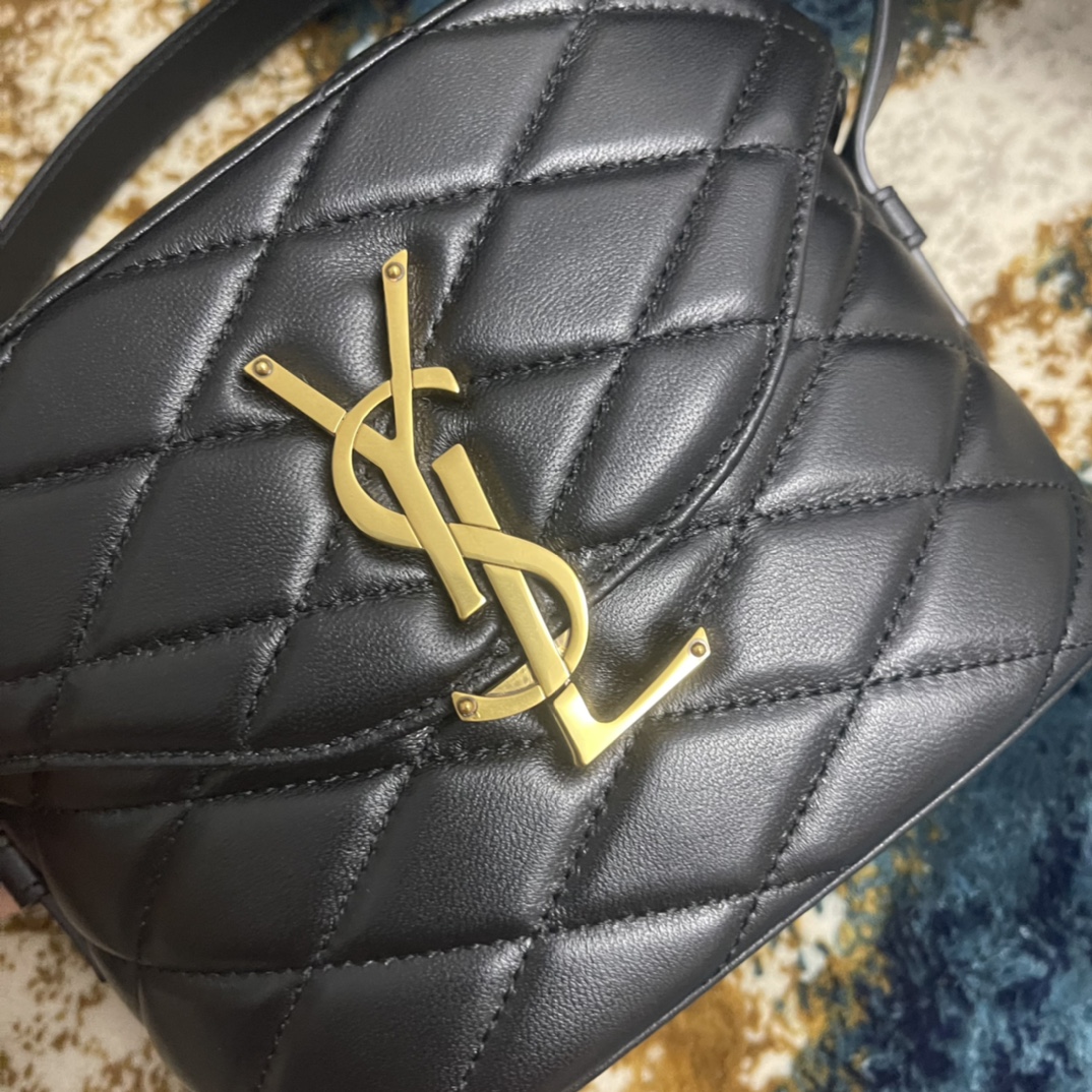 T&uacute;i x&aacute;ch YSL June Box m&agrave;u đen 710080 