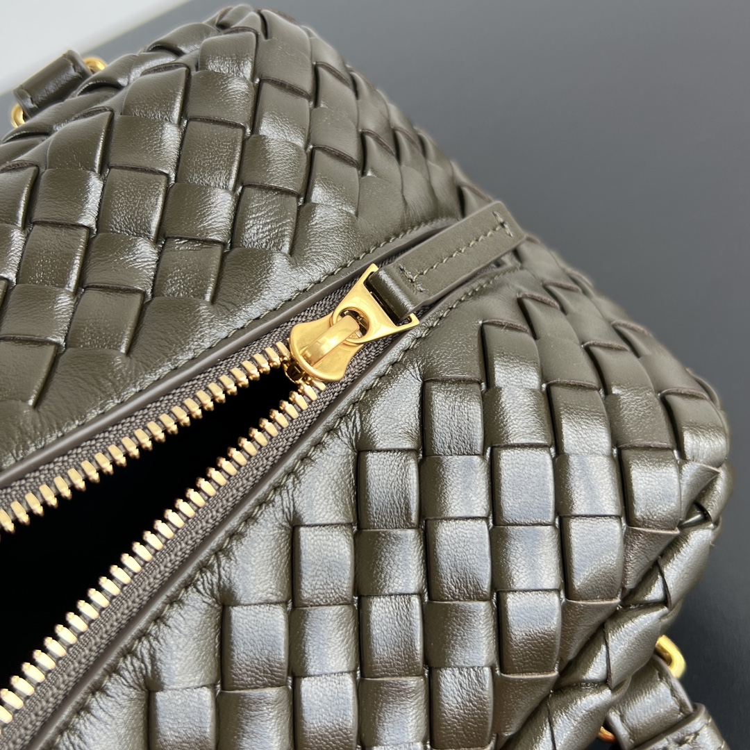 Túi xách nữ bottega veneta màu rêu 796258