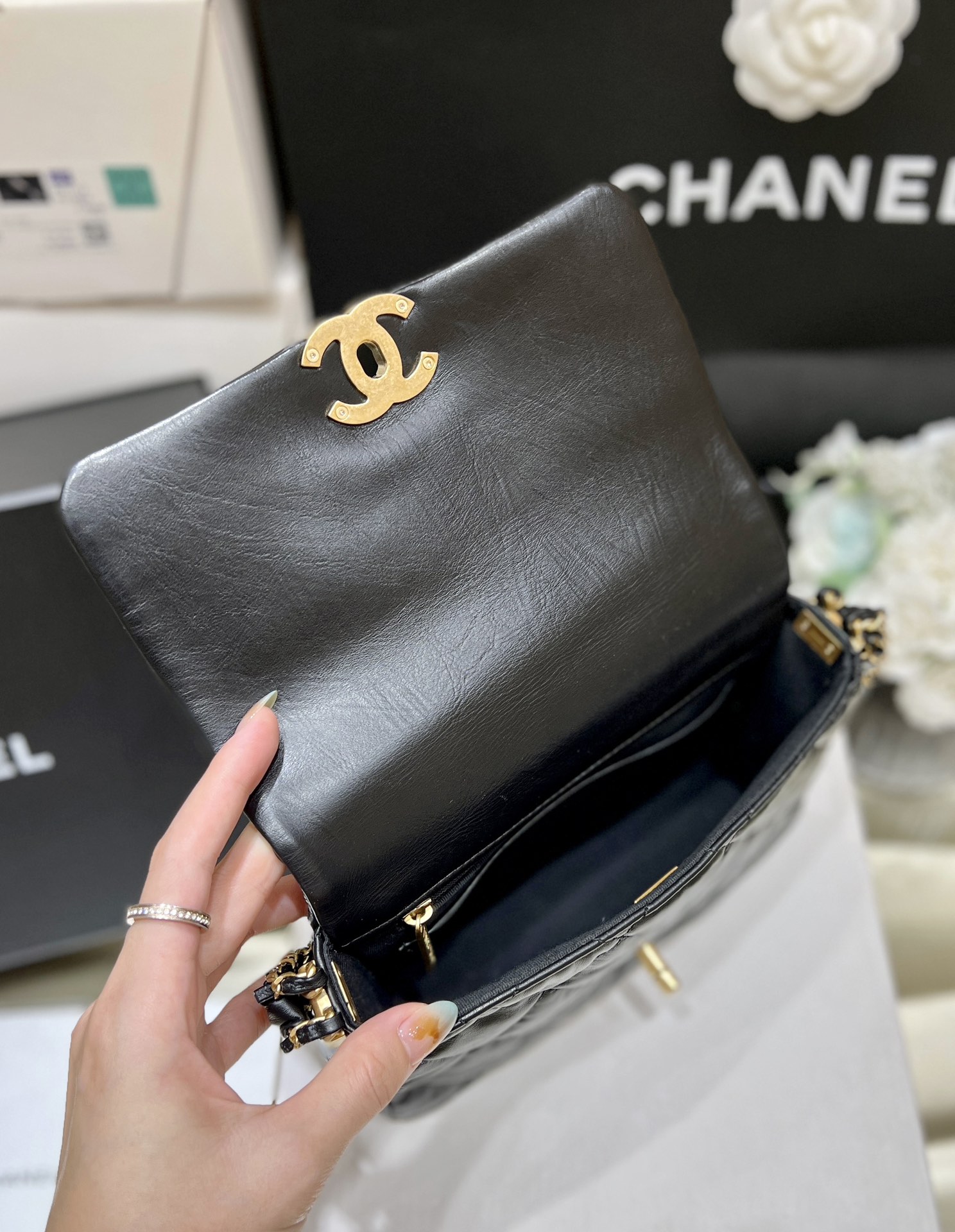 T&uacute;i X&aacute;ch Chanel AP4423 M&agrave;u Đen 