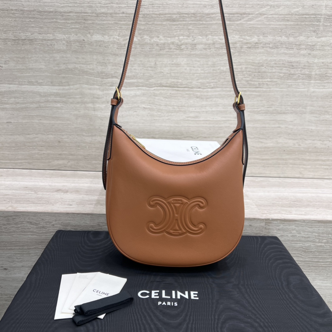 T&uacute;i X&aacute;ch Celine Heloise Triomphe 117253 M&agrave;u N&acirc;u 