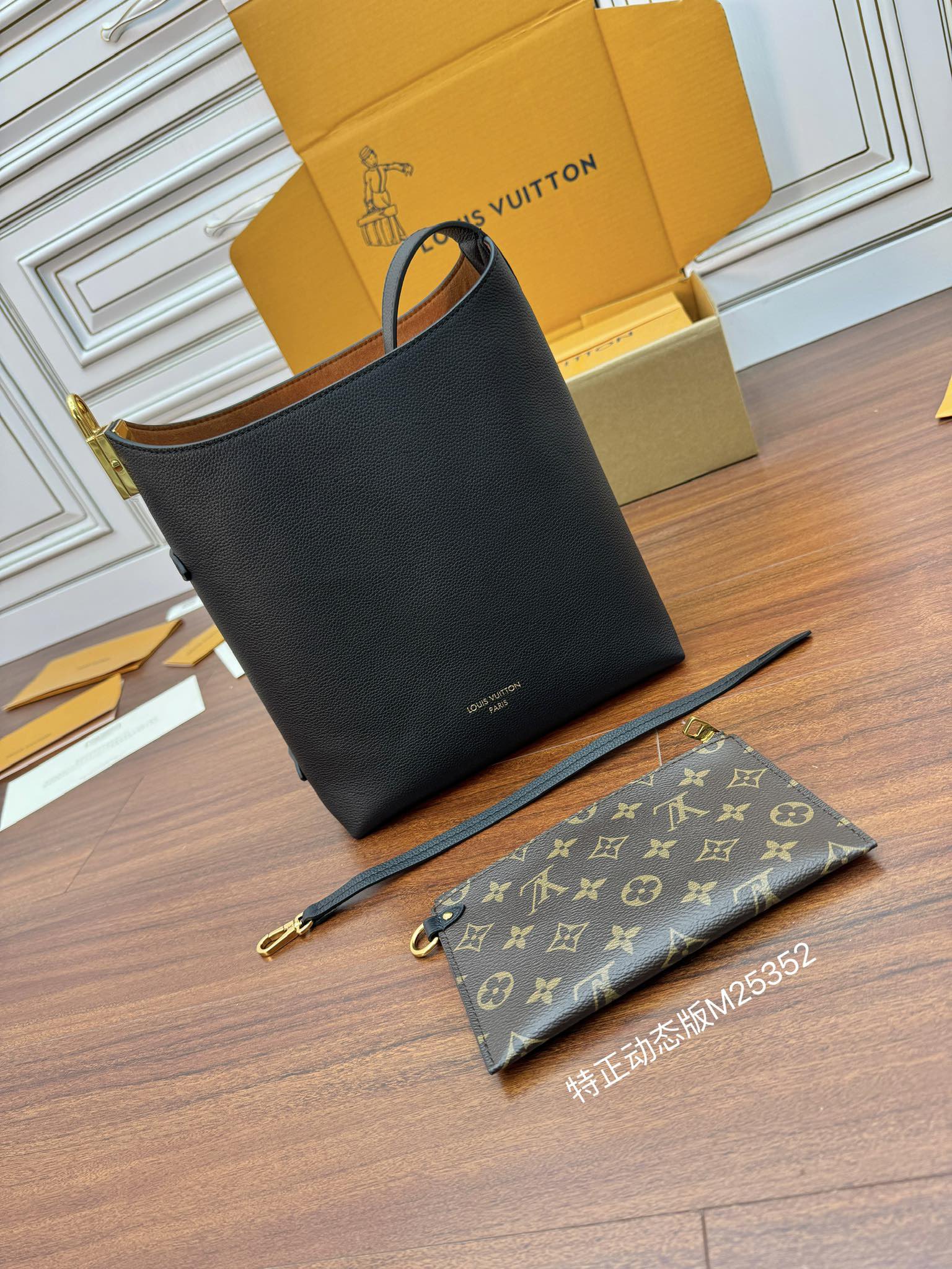 Sac Low Key Hobo PM    M25352