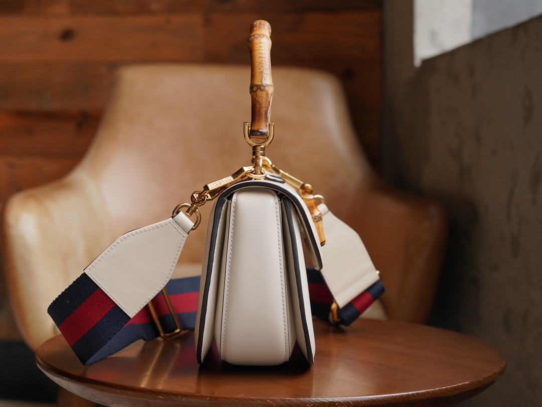 T&uacute;i X&aacute;ch Nữ Gucci Bamboo 1947 686864 M&agrave;u Trắng