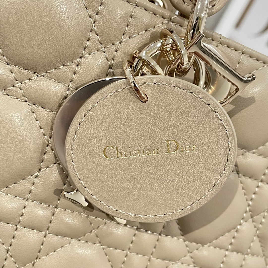 T&uacute;i X&aacute;ch Tay Dior D-Joy Nữ M&agrave;u Be