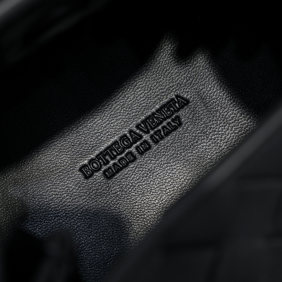 Túi xách nữ bottega veneta màu đen 6569